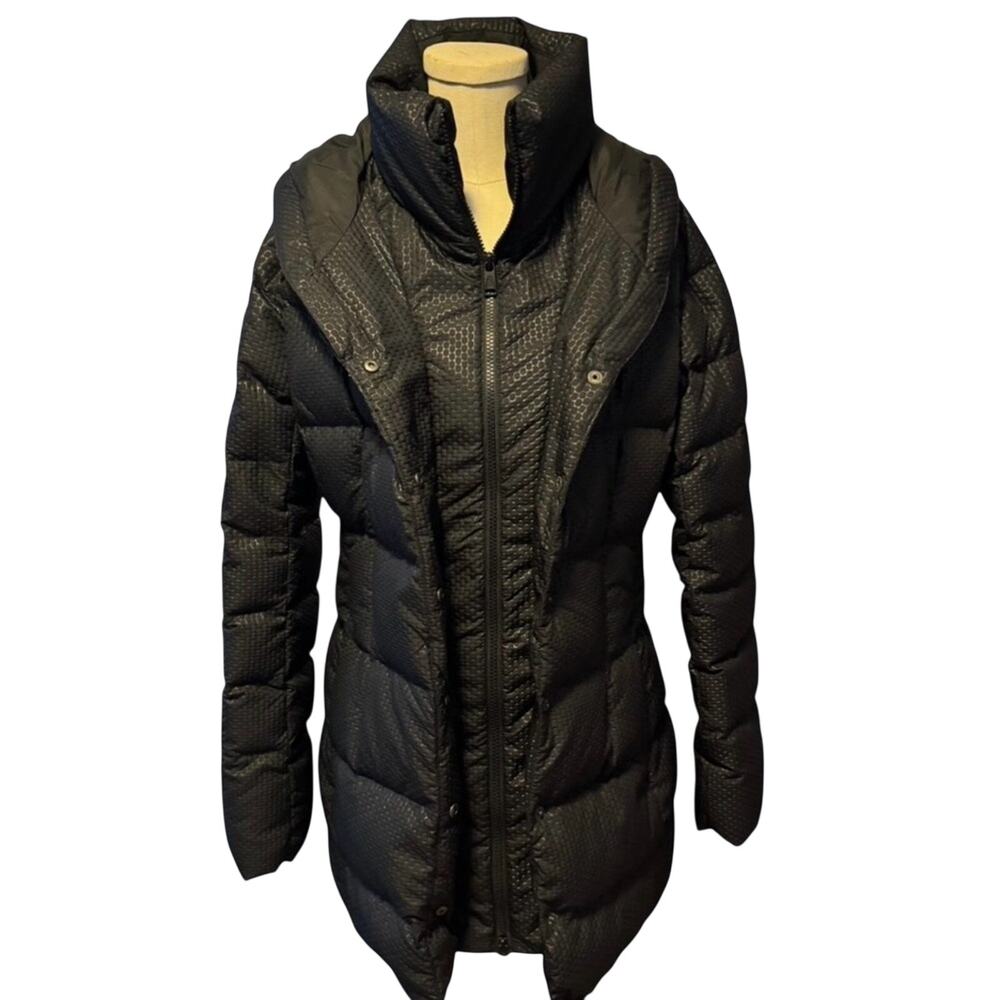 The North Face Women’s Black Hooded Puffer Coat Winter Jacket